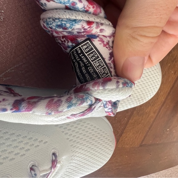 Skechers Women’s US 8.5 Arch Fit Magic Oasis Athletic Pink Floral Shoes - Picture 9 of 10